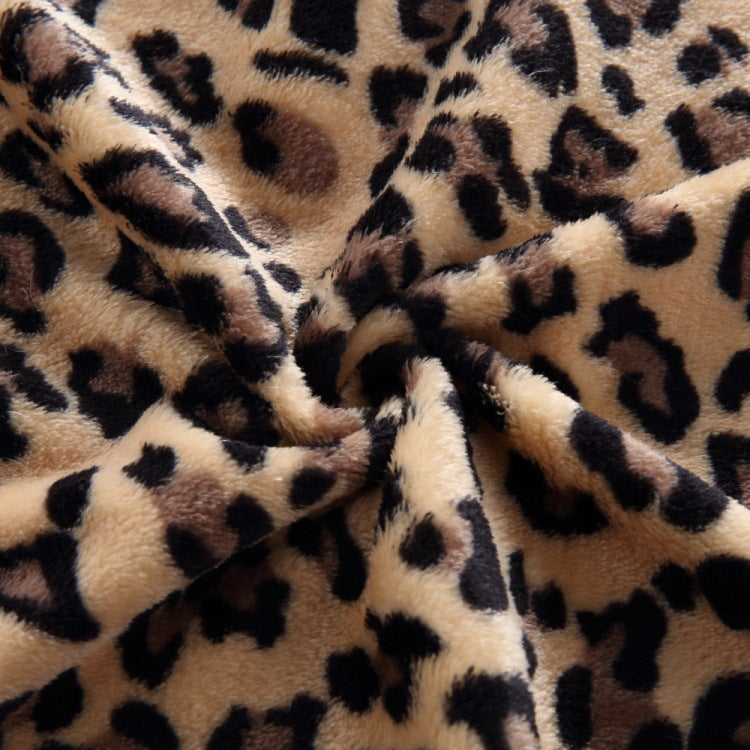 The Snuggler - Cozy Pet Blanket - For Pefect Naps