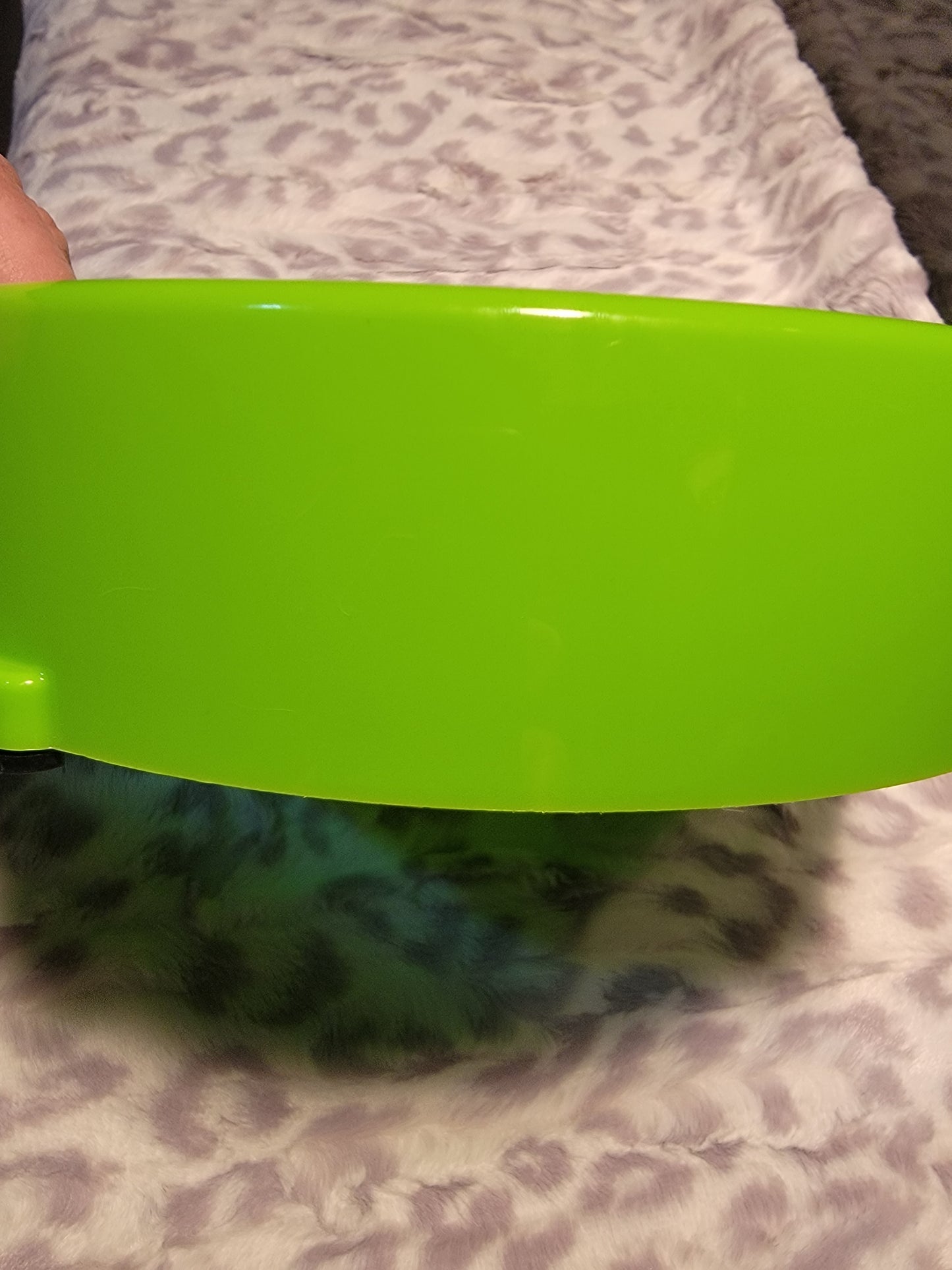 Large Slow Feeder Bowl With Non-Slip Feet