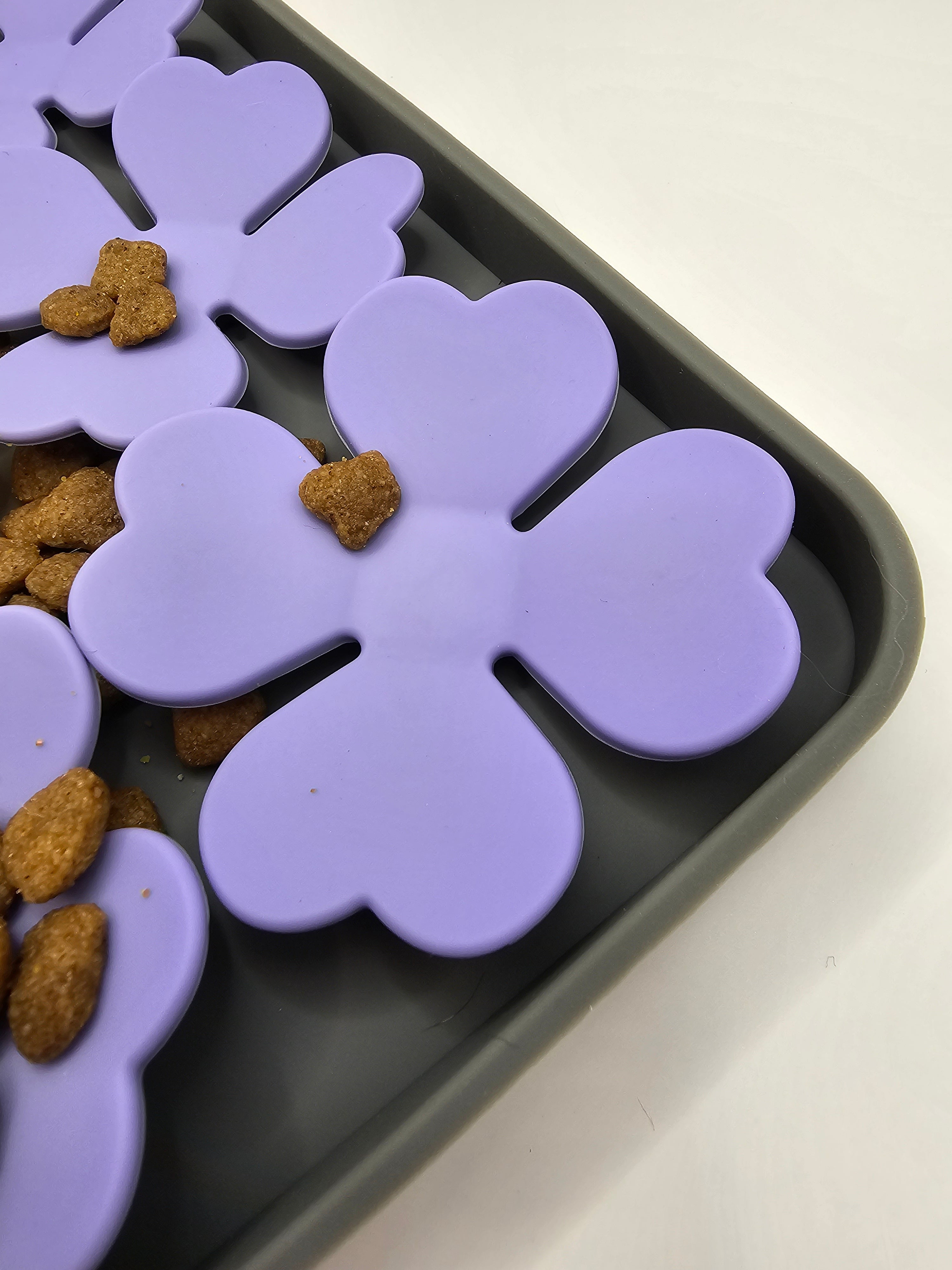 Pretty Petals - Snuffle Mat - 9 Silicone Flowers